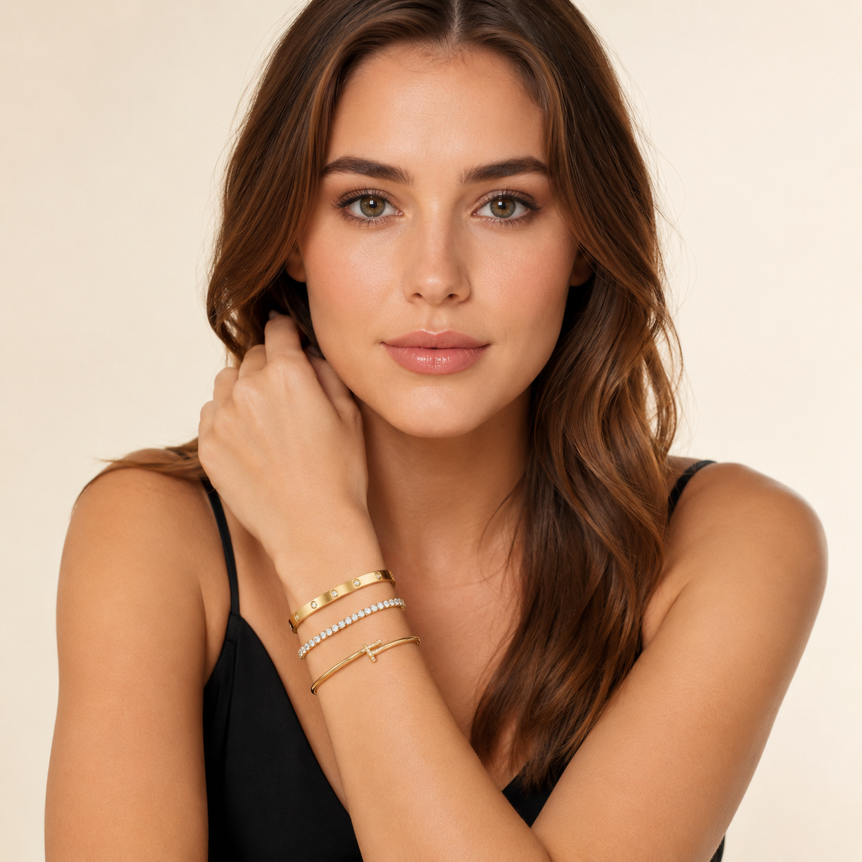 Parure de Bracelets Femme – Ensemble de 3 Bracelets Jonc et Cristaux en Acier Inoxydable Doré Style Élégant