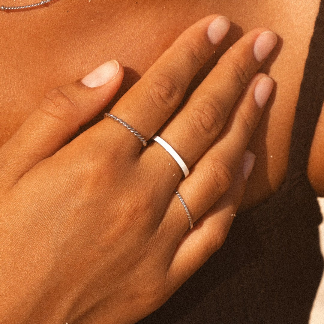 Bague Fine Émail Blanc Femme Acier Inoxydable