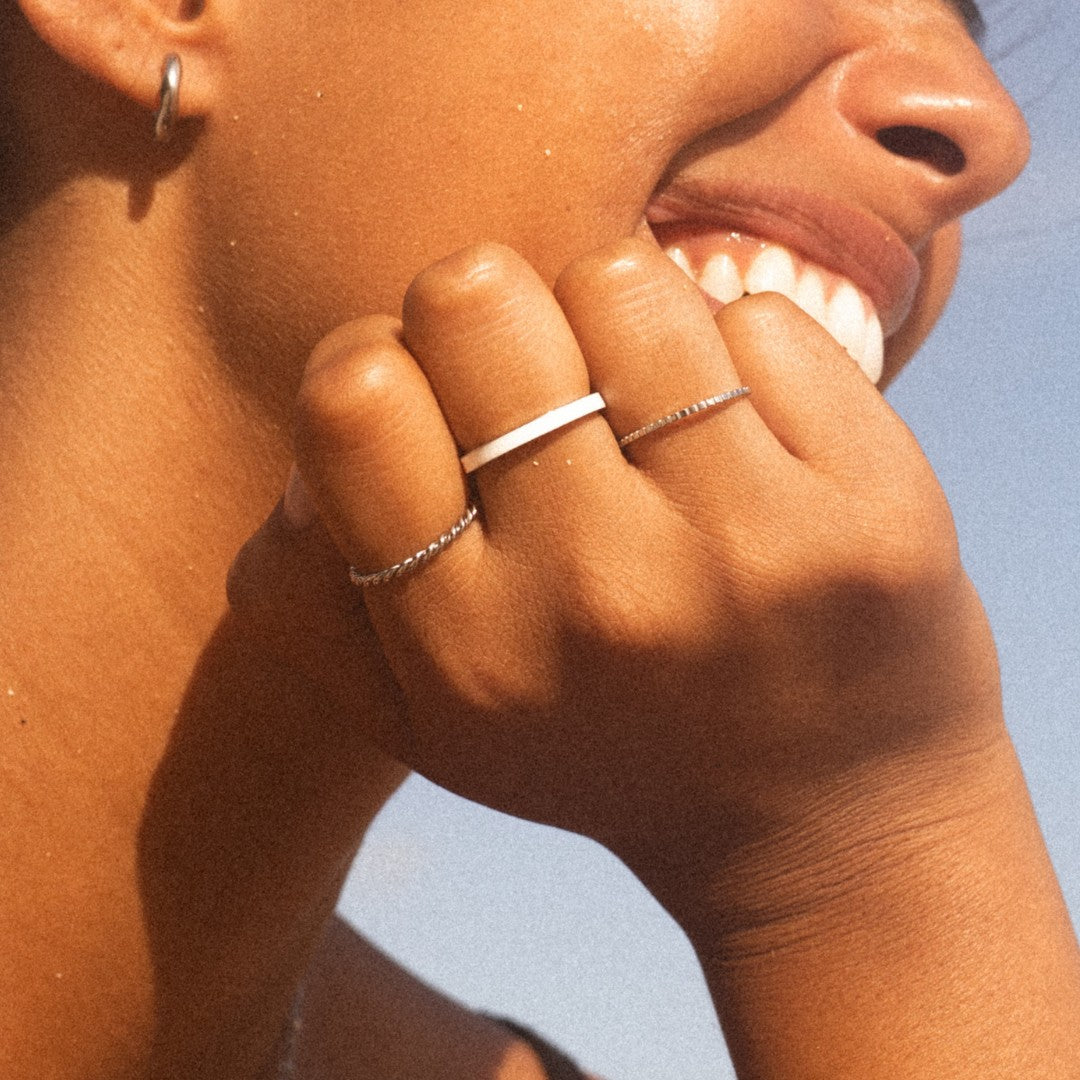 Bague Fine Émail Blanc Femme Acier Inoxydable