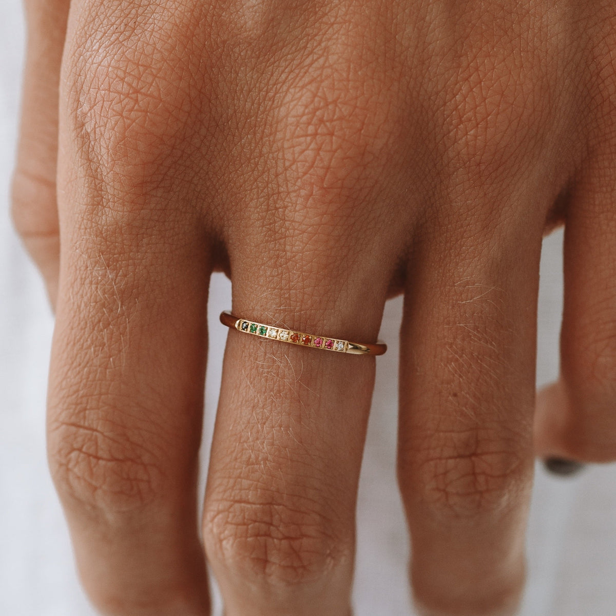 Bague Fine Rangée de Zircons Multicolores Femme Acier Inoxydable