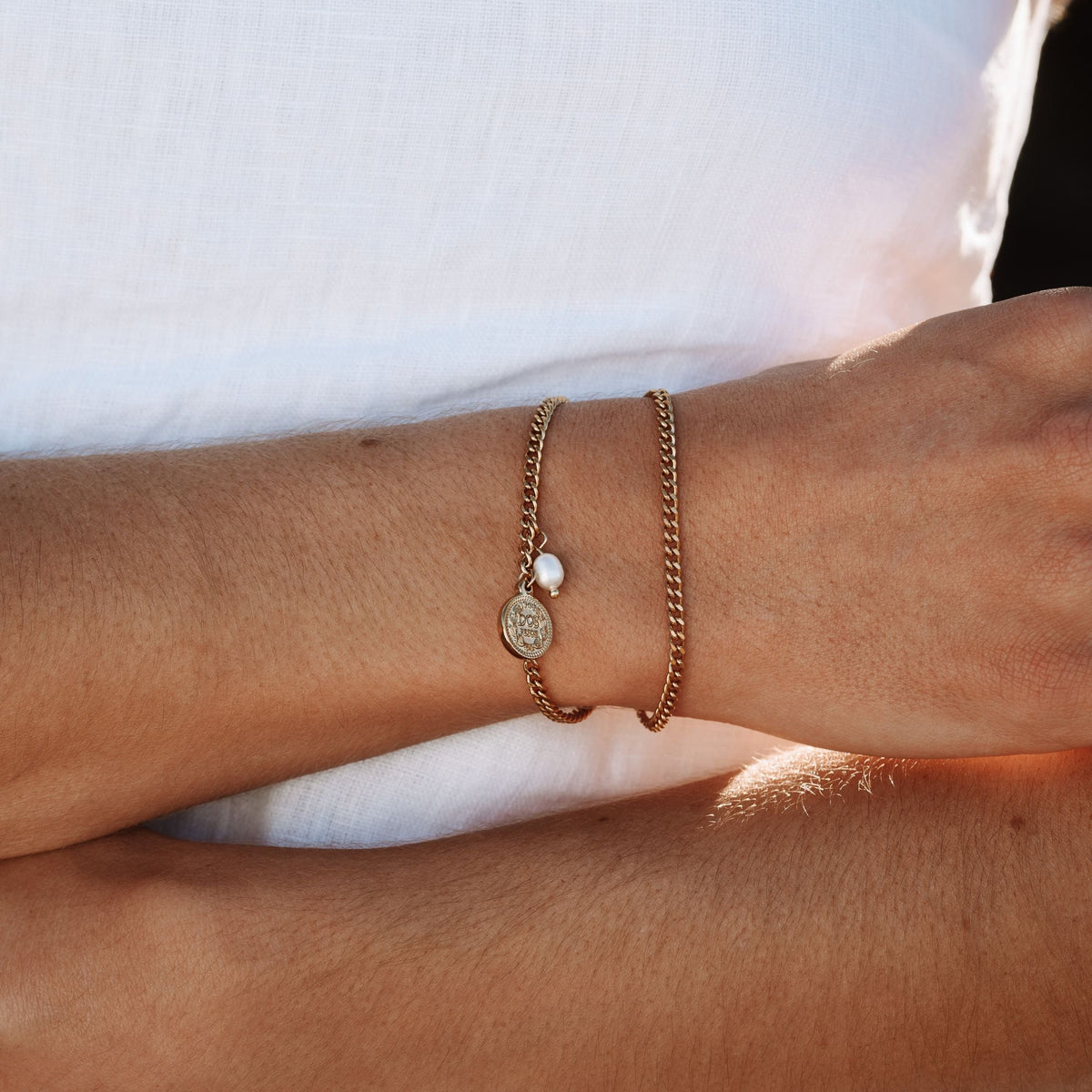 Bracelet Double Tour Médaille Perle Femme Acier Inoxydable