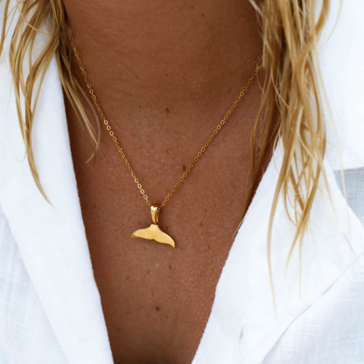 Collier Pendentif Queue de Baleine Femme Acier Inoxydable