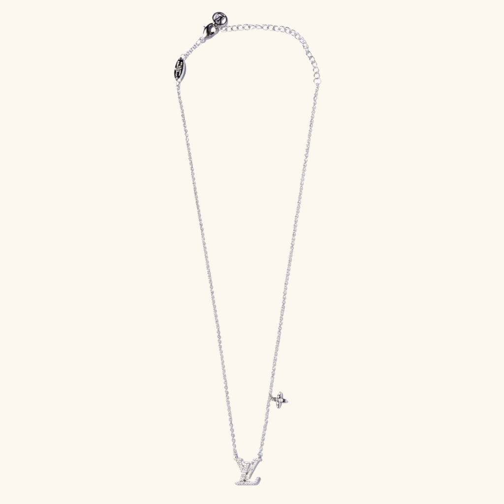 Collier Femme – Pendentif Lettre Cristallisé avec Détail Étoile en Acier Inoxydable Argenté Style Élégant
