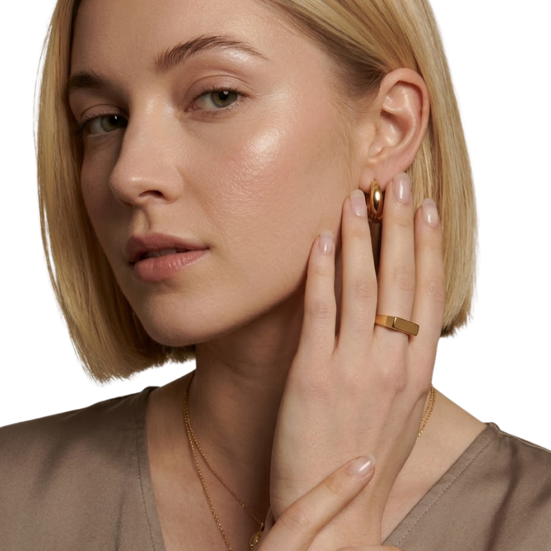 Bague Chevalière Rectangulaire Femme – Design Minimaliste en Acier Inoxydable Doré Ajustable