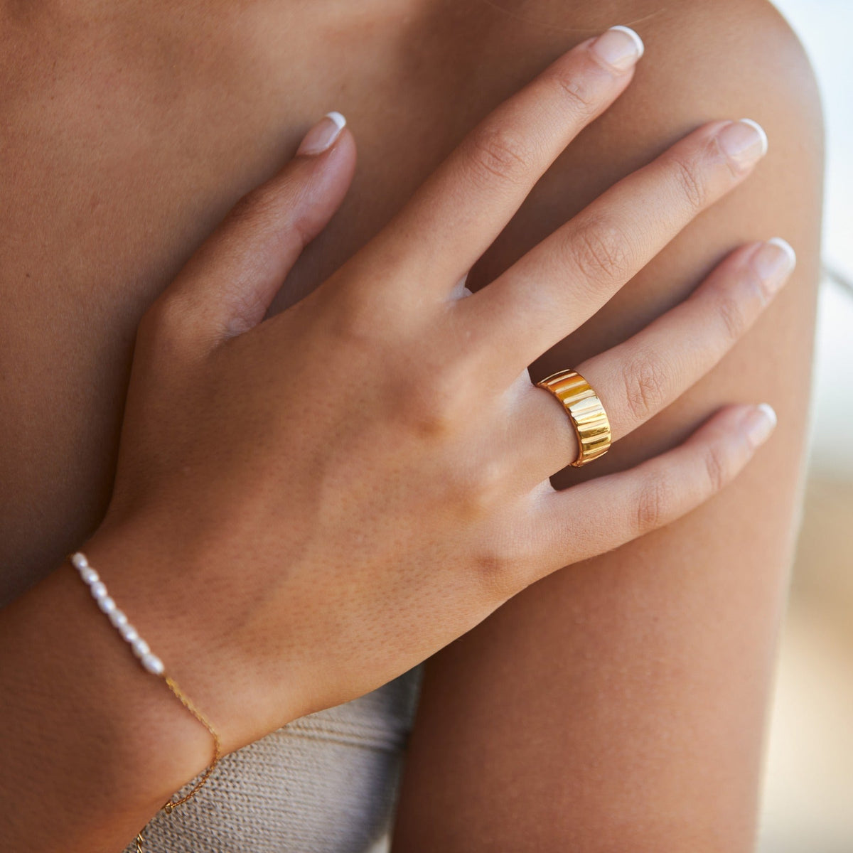 Bague Large Striée Femme Acier Inoxydable