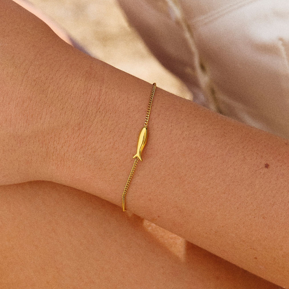 Bracelet Chaîne Fine Poisson Femme Acier Inoxydable