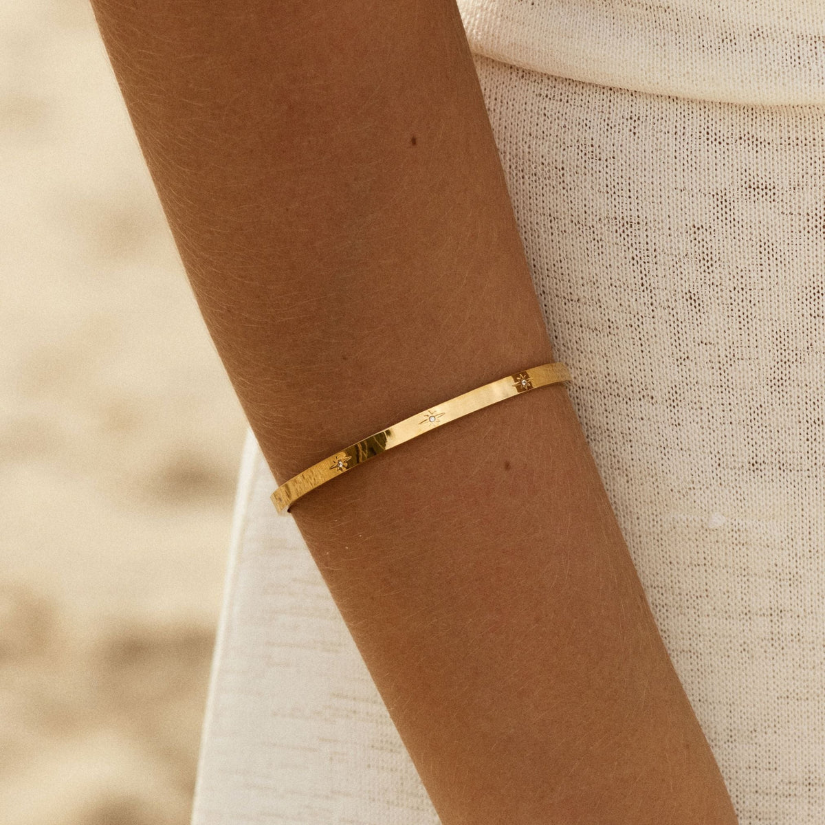 Bracelet Jonc Ouvert Étoiles Zircons Femme Acier Inoxydable