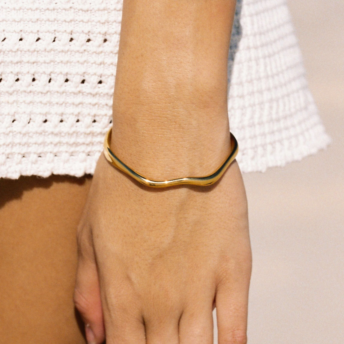 Bracelet Jonc Ouvert Ondulé Femme Acier Inoxydable