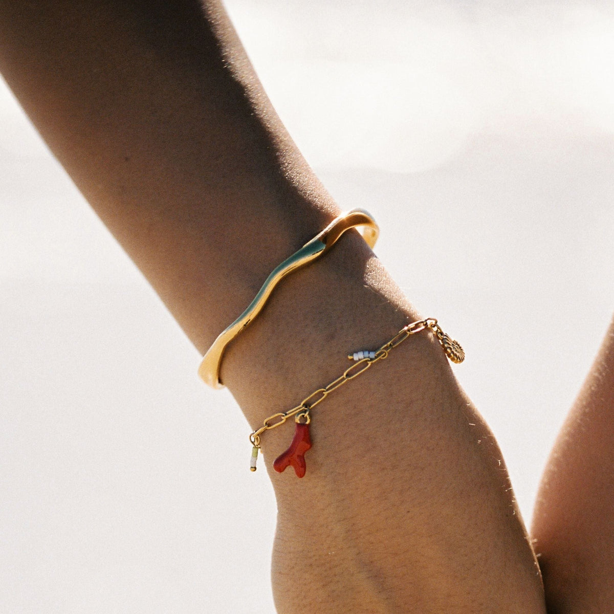 Bracelet Jonc Ouvert Ondulé Femme Acier Inoxydable