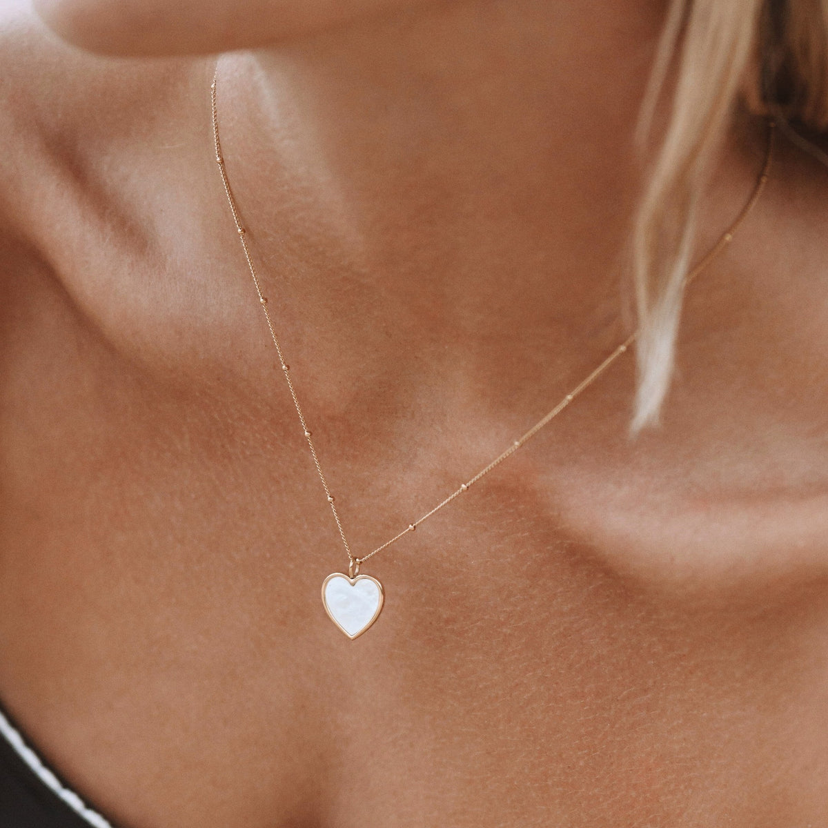 Collier Cœur Nacre Blanche Femme Acier Inoxydable