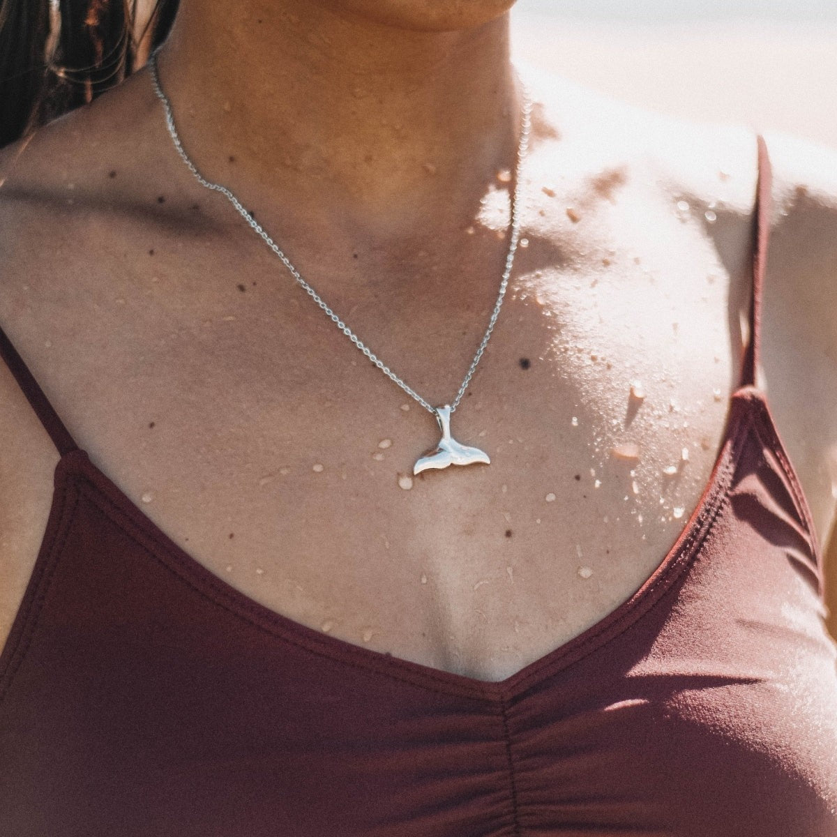Collier Pendentif Queue de Baleine Femme Acier Inoxydable