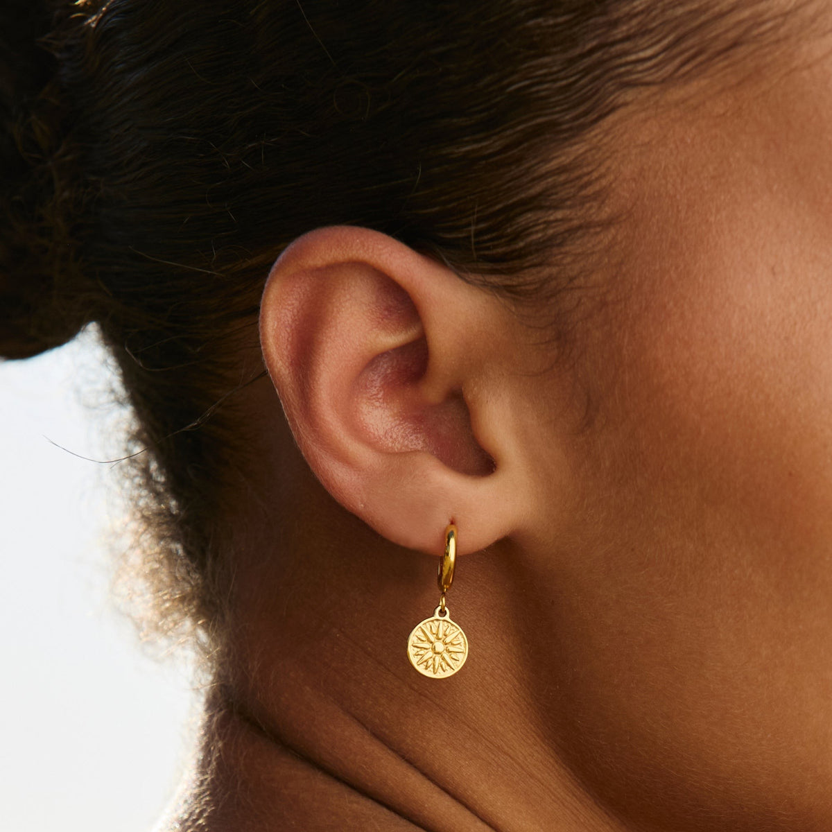 Créoles Pendantes Médaille Soleil Femme Acier Inoxydable