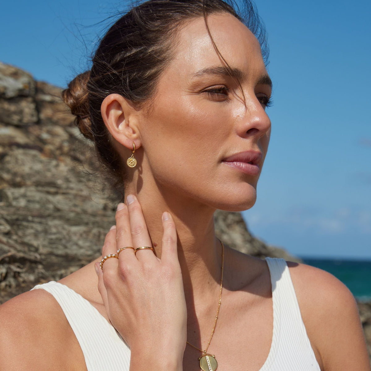 Créoles Pendantes Médaille Soleil Femme Acier Inoxydable