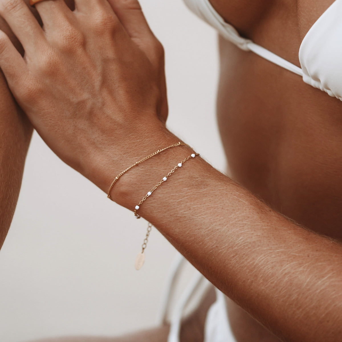 Bracelet Double Rang Perles Émail Blanc Femme Acier Inoxydable