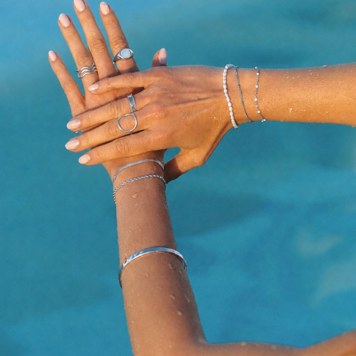 Bracelet Double Rang Perles Émail Blanc Femme Acier Inoxydable